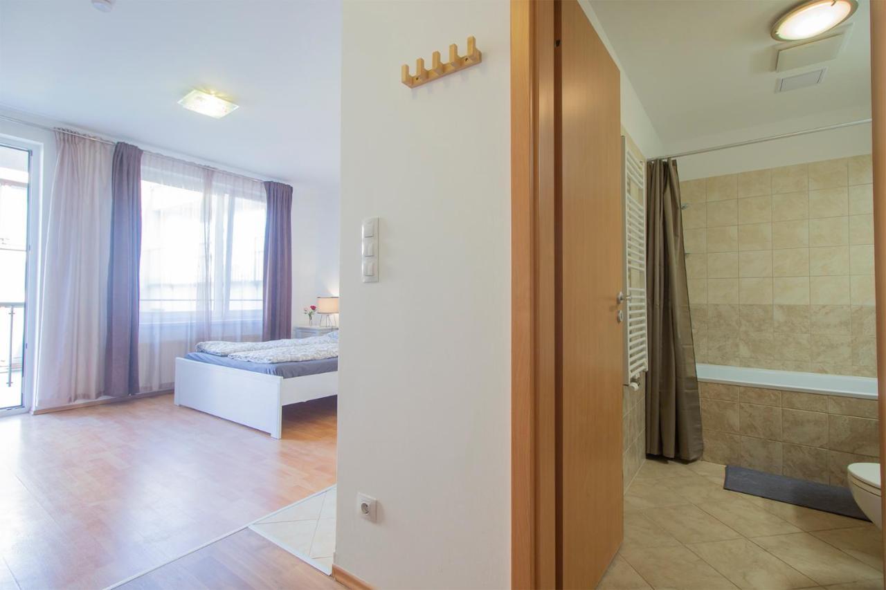 Corvin Modern Studio With Ac, Parking Apartment Budapest Exterior photo