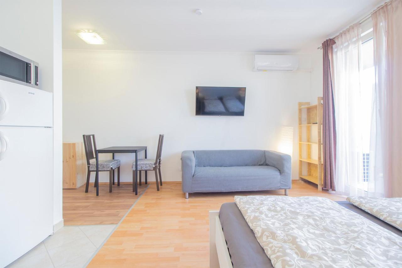 Corvin Modern Studio With Ac, Parking Apartment Budapest Exterior photo